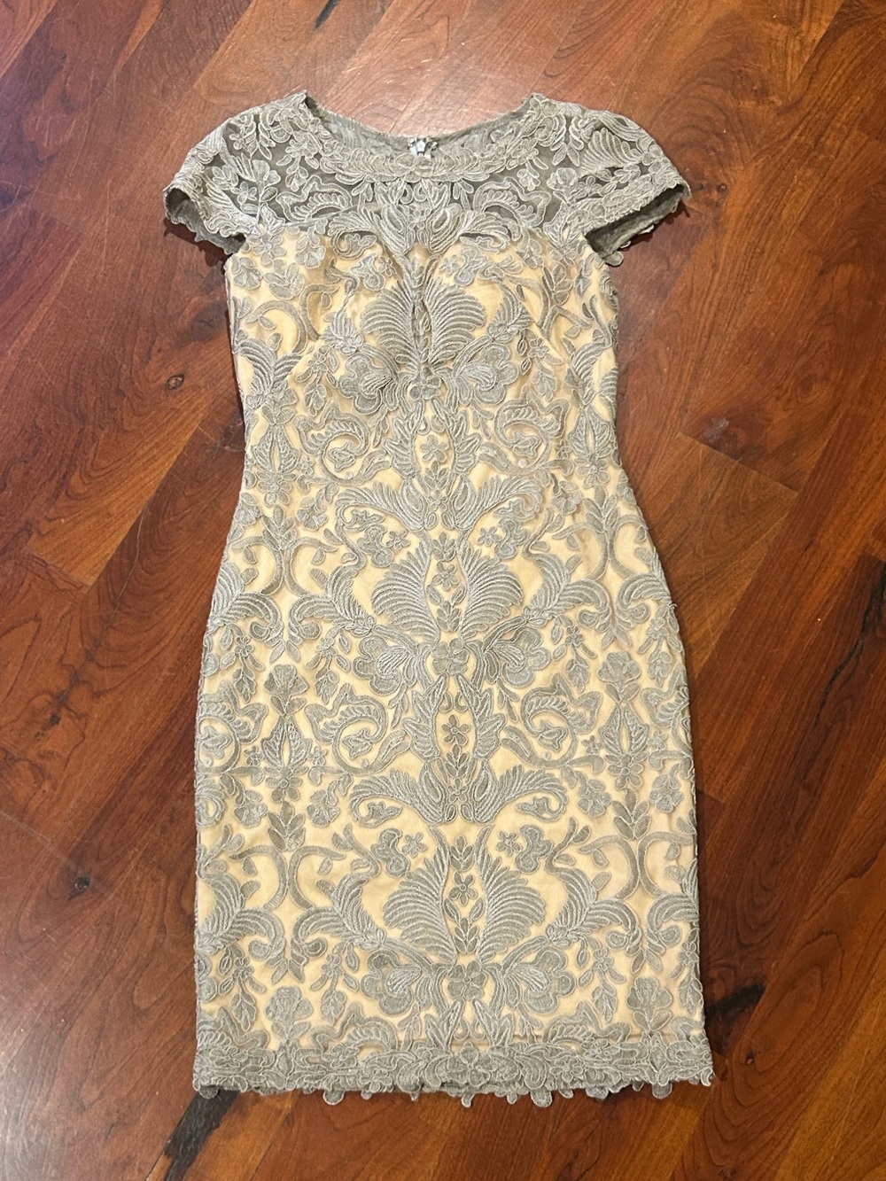 Aspeed Gray Lace Overlay Midi Dress with Cream Lining